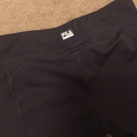 Fila work out capris - Picture 7 of 7